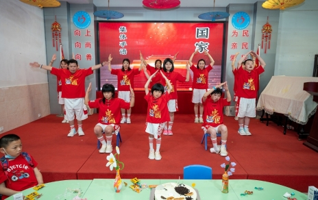 “水点点”---用心暖童心，用情伴成长！
