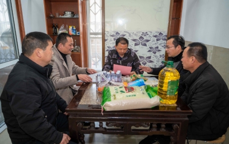 2024，在涌动的爱心中，温暖开启…